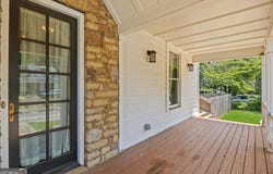 124 E Broad, Newnan, GA 30263
