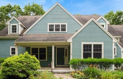 8 Shore Road, Biddeford, ME 04005