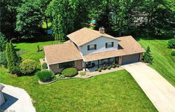 137 Emerson Circle, Cortland, OH 44410