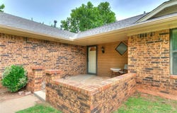 1221 Val Genes Road, Edmond, OK 73003