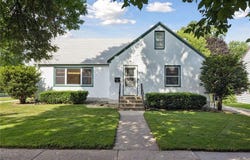913 Bidwell Street, West Saint Paul, MN 55118