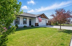 322 Bluegrass Drive, Culver, OR 97734