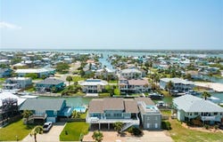 1883 BAY SHORE DR, ROCKPORT, TX 78382