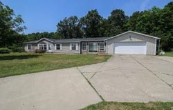 55530 CR 653, Paw Paw, MI 49079