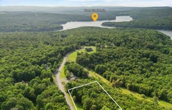 24 WOODLANDS HILL LANE, OAKLAND, MD 21550