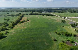 1960 E 600 Rd, Lecompton, KS 66050