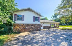 1895 Industrial Drive, Neosho, MO 64850
