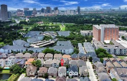 6310 Hermann Lake DR, Houston, TX 77021