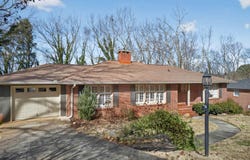 10 LANIER PLACE, ANNISTON, AL 36207