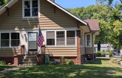 1101 S 4TH Street, Pekin, IL 61554