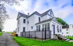 490 N Main Street, Magnolia, OH 44643