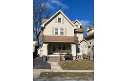 49 Fulton St, East Orange City, NJ 07017
