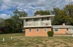 5600 N Plum St, Hutchinson, KS 67502