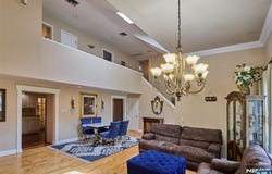 2 Cayuga Trail, Wayne, NJ 07470