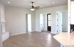 181 Pine Valley Dr, La Vernia, TX 78121