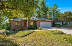 440 Tigitsi Circle, Loudon, TN 37774