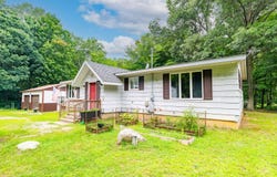50778 Oak Street, Grand Junction, MI 49056