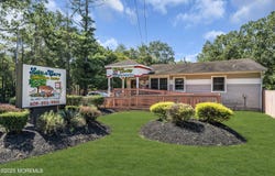 530 Lakehurst Road, Browns Mills, NJ 08015
