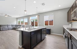 300 Coolcrest Dr, Oakley, CA 94561