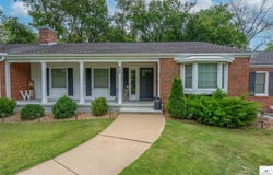 600 S Beacon, Sedalia, MO 65301