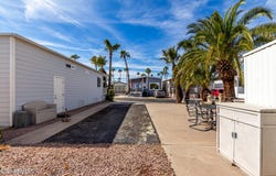 720 DOUGLAS Road, Mesa, AZ 85205