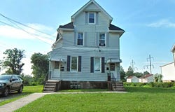 921 WOODLAND AVENUE, SHARON HILL, PA 19079
