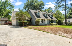 2008 Cedar Ridge Drive, Perry, GA 31069