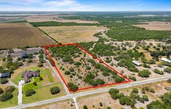 5818 Santa Clara Dr, Robstown, TX 78380