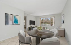 10070 Twin Lakes Dr, Coral Springs, FL 33071