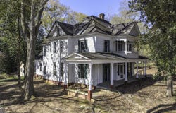 215 West Avenue, Carrollton, GA 30117