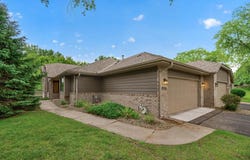 18137 Judicial Way S, Lakeville, MN 55044