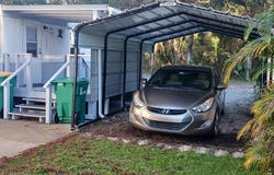 2 Elmwood Pl, Mims, FL 32754