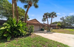 2715 WEKIVA MEADOWS COURT, APOPKA, FL 32712