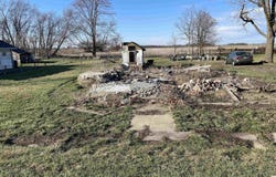 307 E Main Street, Saratoga, IN 47382