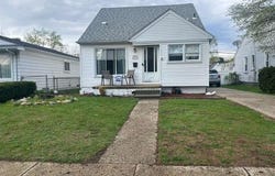 N 26126 STUDENT Avenue, Redford Twp, MI 48239