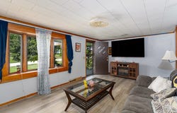 1051 Bibich Ct, Crestline, OH 44827