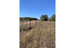 000 County Road 304, Lexington, TX 78947