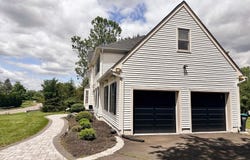 40 Walker Dr, Hillsborough Twp., NJ 08844-5429
