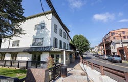 15 E BRIDGE STREET, NEW HOPE, PA 18938