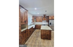 2119 DESHA ROAD, TAPPAHANNOCK, VA 22560