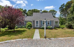 9 Croft Path, Dennis, MA 02638