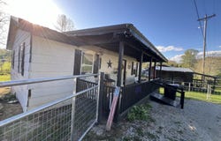315 Maple Creek Road, Williamsburg, KY 40769