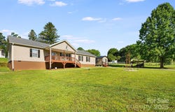32 Bishop Lane, Flat Rock, NC 28731