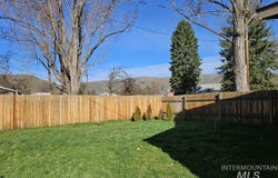 115 Locust St, Horseshoe Bend, ID 83629