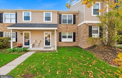 25 YORKTOWN Court, BLUE BELL, PA 19422