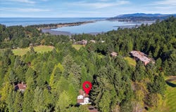 600 Island Drive, Gleneden Beach, OR 97388