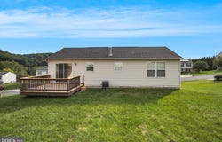 160 ASBURY Court, MOUNT WOLF, PA 17347