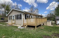 W9334 Bluff Lane, Cambridge, WI 53523