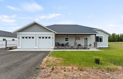 505 E Summit Ave, Reardan, WA 99029