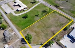2097 S Eastern Avenue, Moore, OK 73160